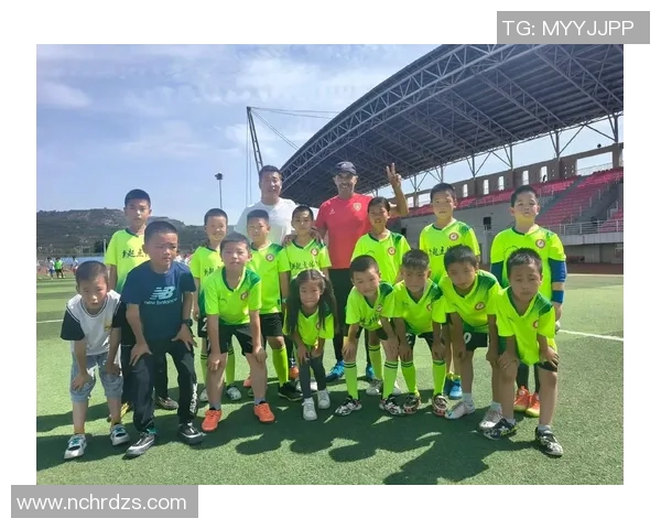 梅州足球之星的崛起与成就探索梅州出过的足球明星及其影响力 梅州足球之星的崛起与成就探索梅州出过的足球明星及其影响力