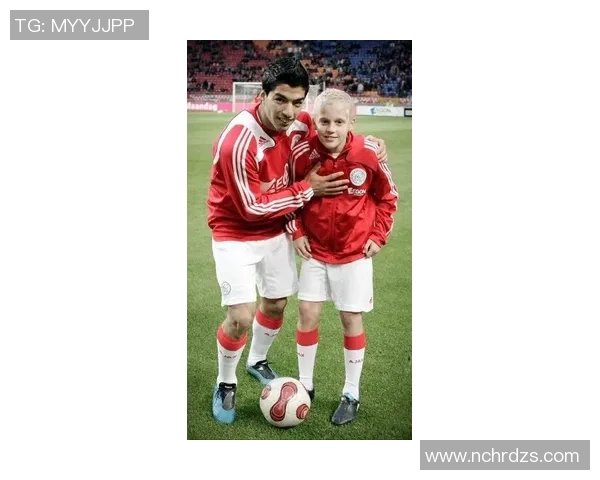 当今足坛新星崛起最年轻足球明星的成长之路与未来展望 当今足坛新星崛起最年轻足球明星的成长之路与未来展望