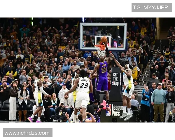 湖人对决骑士精彩直播回顾球迷热议比赛亮点与精彩瞬间