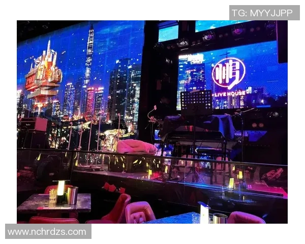 热爱夜生活的英超球星们在蹦迪场上的狂欢时刻